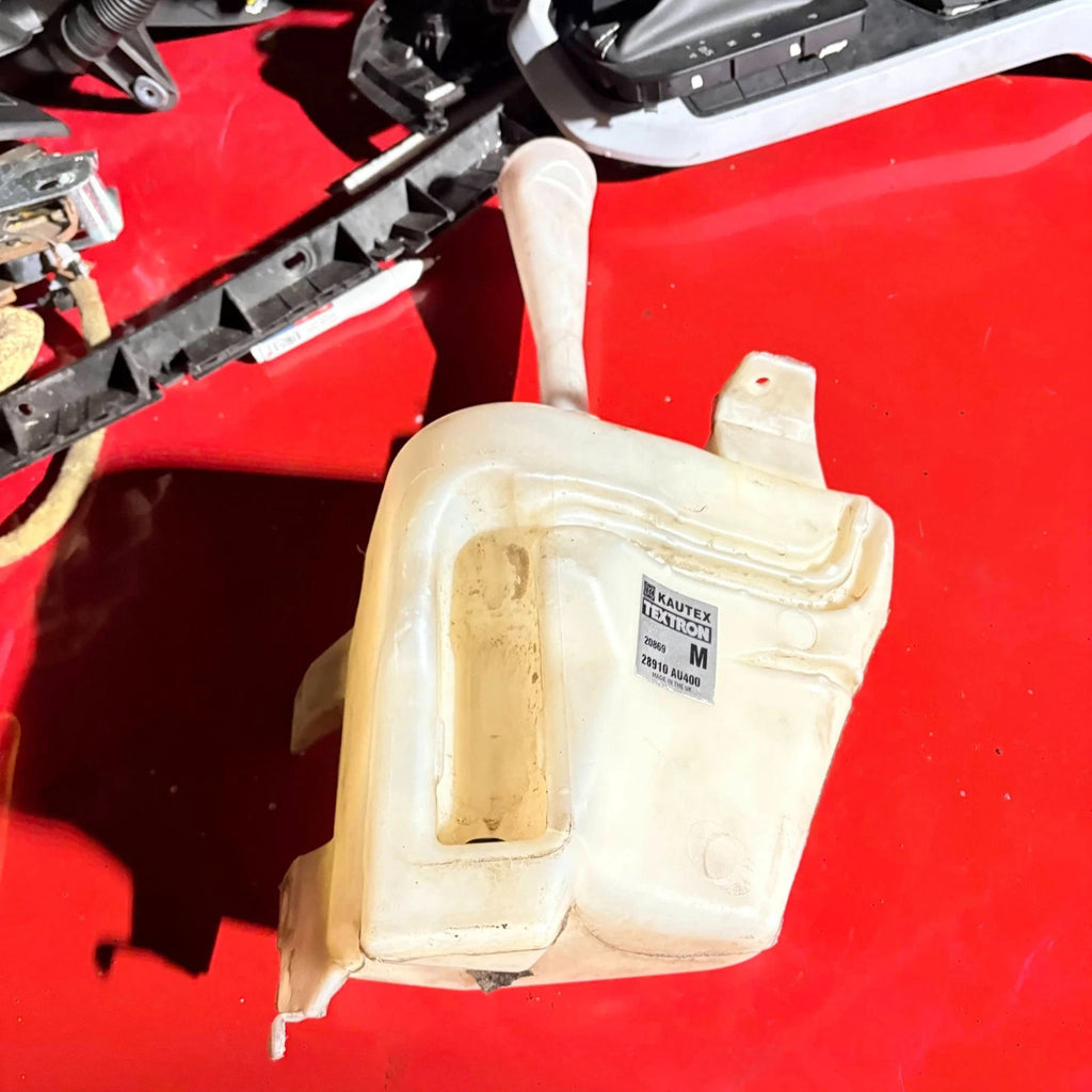 NISSAN PRIMERA MK3 WASHER BOTTLE NO CAP 28910AU400 2001-2008