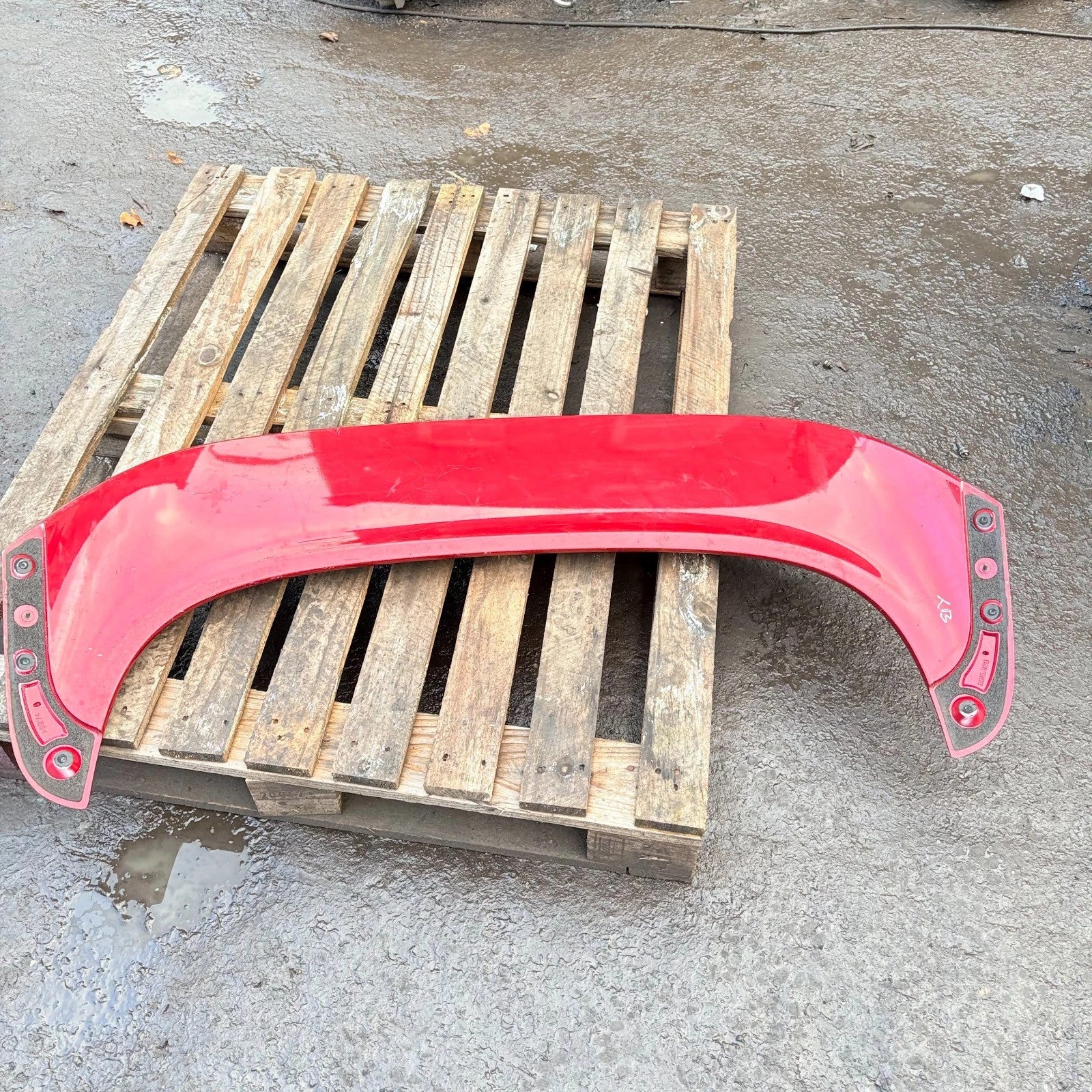 MITSUBISHI LANCER MK5 2007-2012 REAR BOOT SPOILER WING RED 6515A120