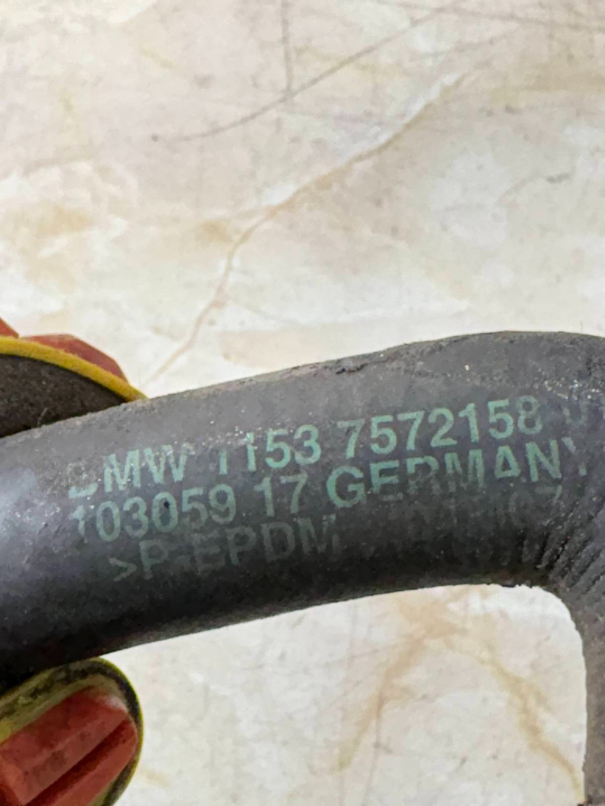 BMW 1 SERIES 116 2007-2012 RADIATOR HOSE PIPE 7572158 11537572158