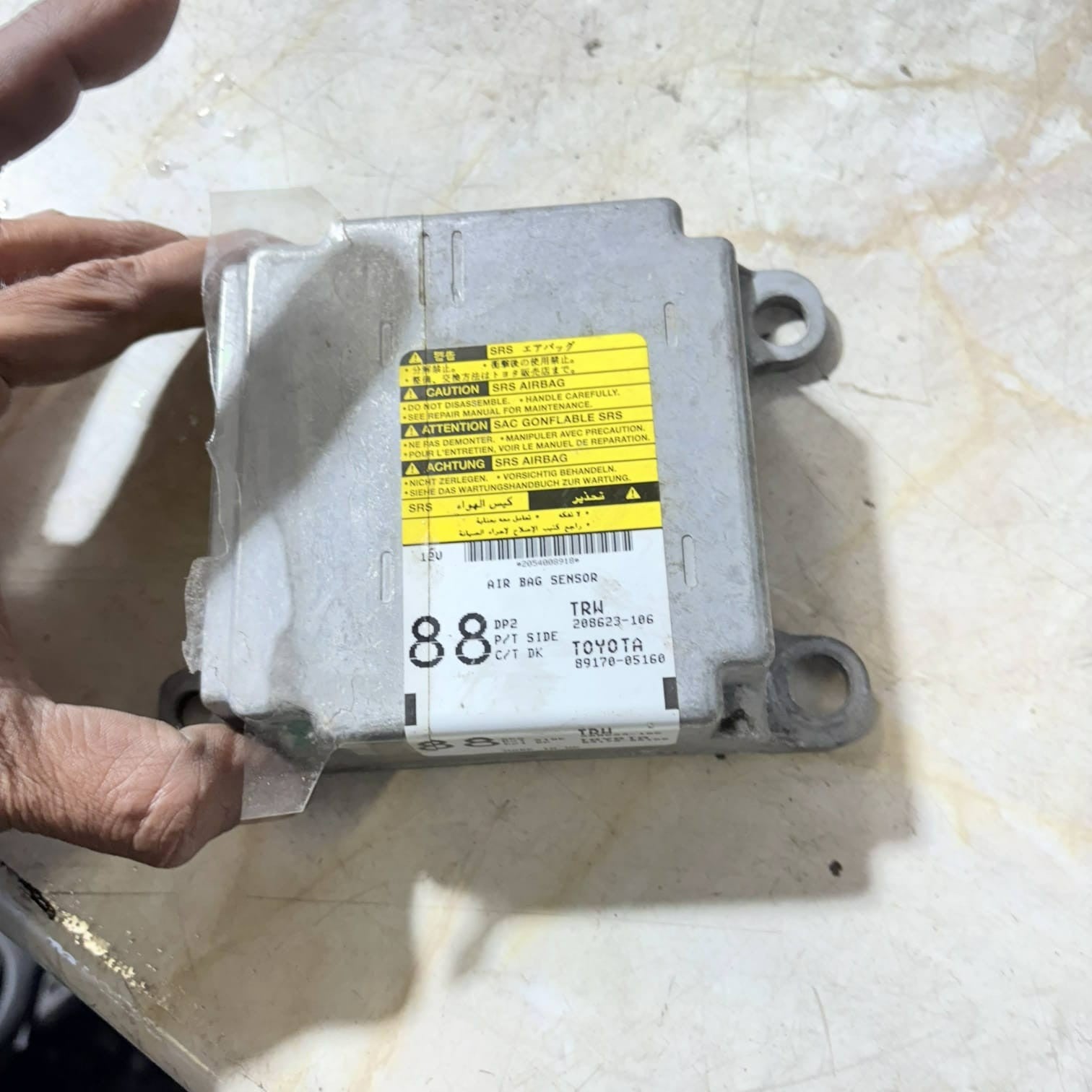 2004 TOYOTA AVENSIS AIR SRS BAG CONTROL MODEL UNIT 208623-106