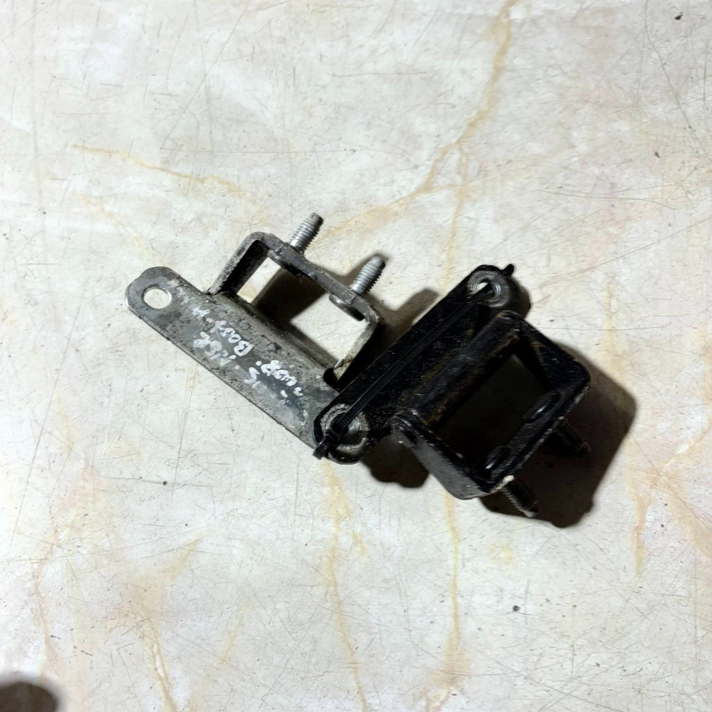 Kia Carens Left Rear Passenger Side Hood Hinges