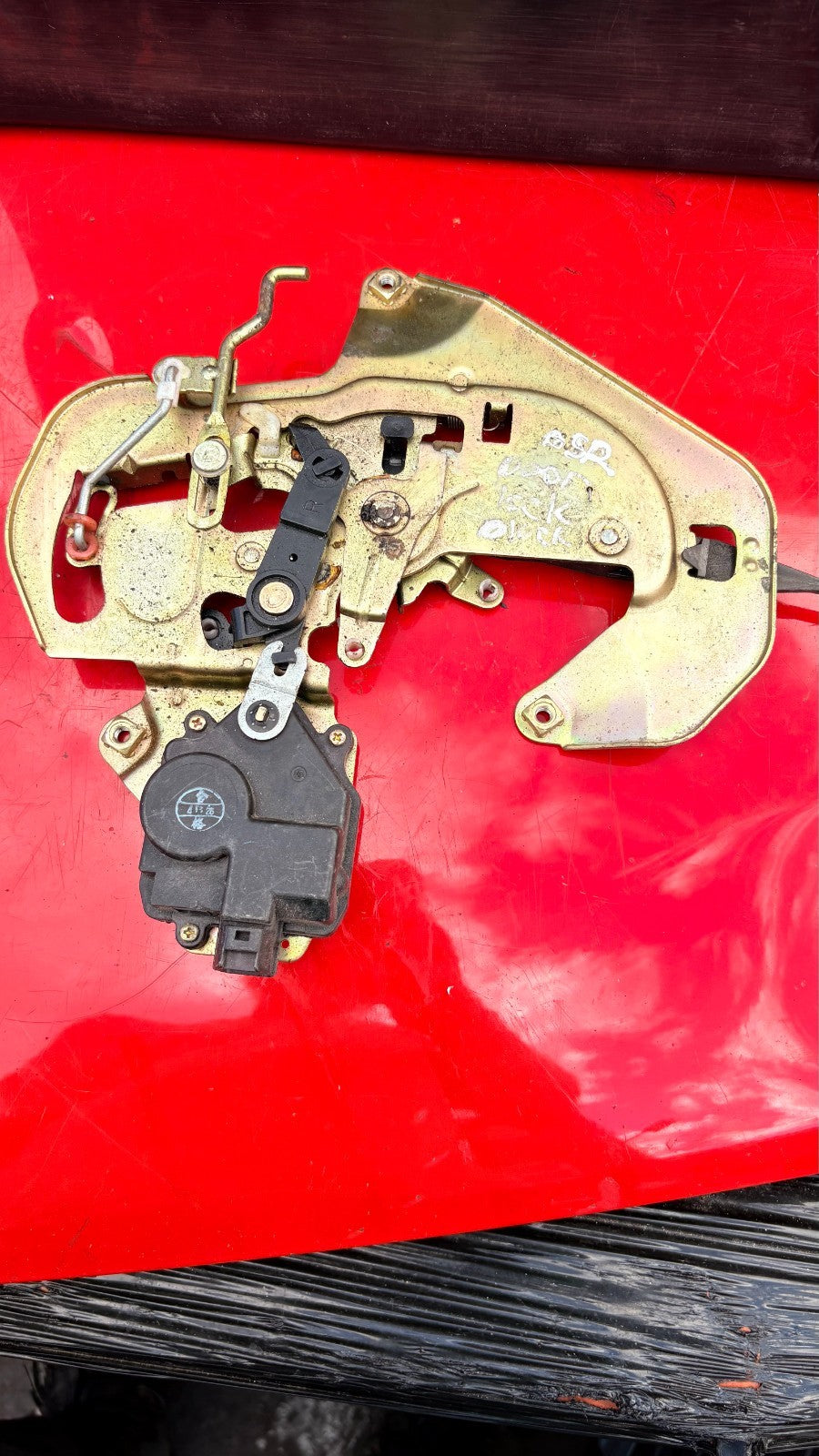 Door Lock Mechanism-rear left side for Kia Carnival
