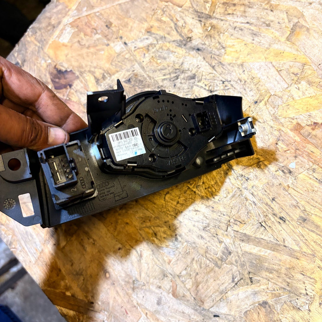 Audi A4 2014 Convertible 8F7 Headlight Switch 8K0941531AS