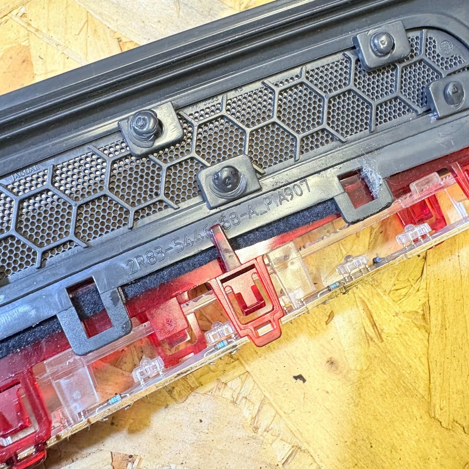 JAGUAR S TYPE 2007 THIRD BRAKE LIGHT