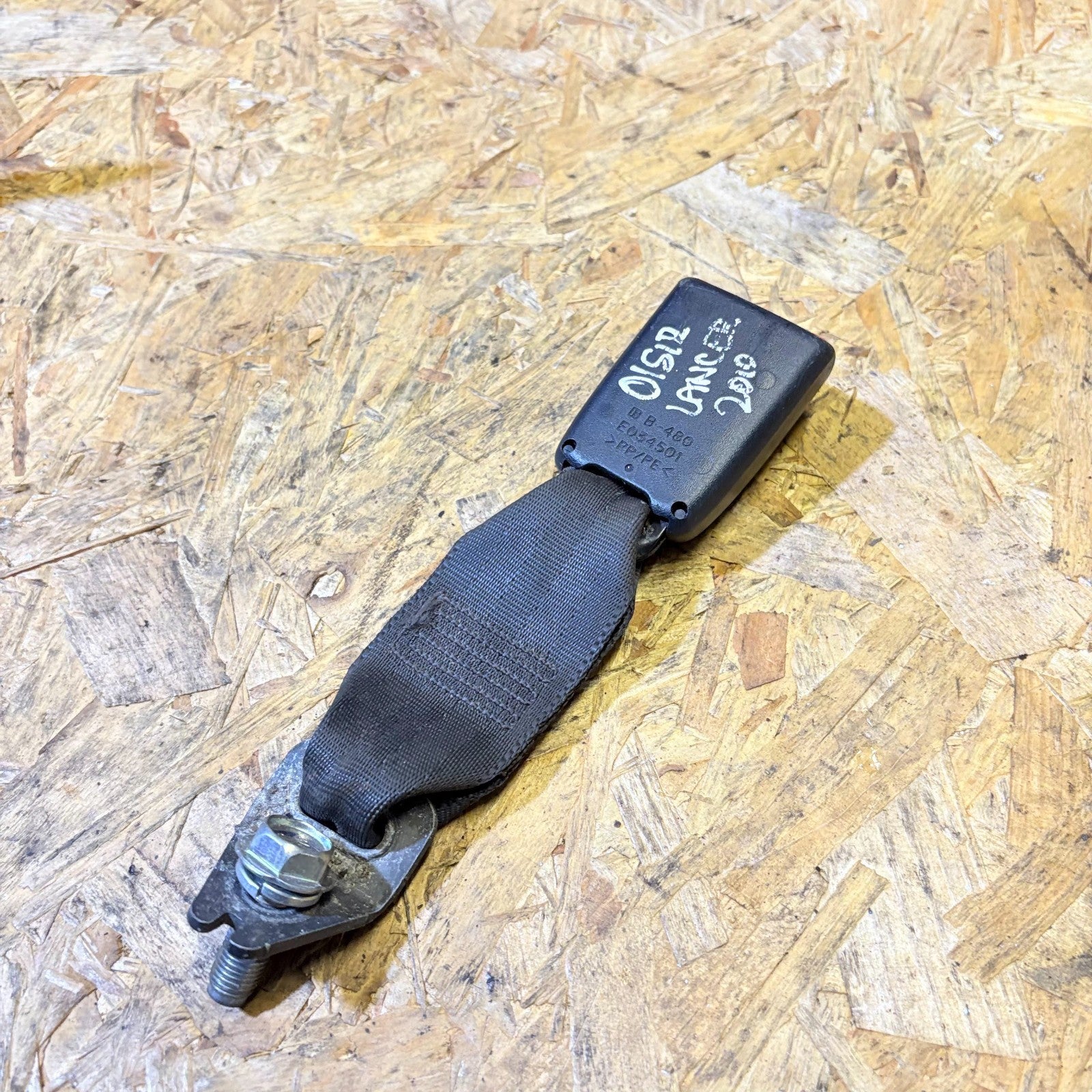 MITSUBISHI LANCER 2007-2016 REAR RIGHT DRIVER SIDE SEAT BELT BUCKLE E034501