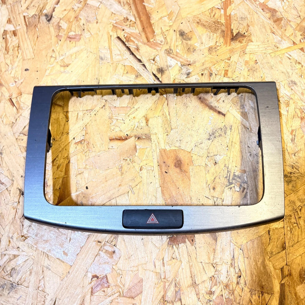 Volkswagen Passat 2010-2014 STEREO HEAD UNIT TRIM 3AA 858 069 H