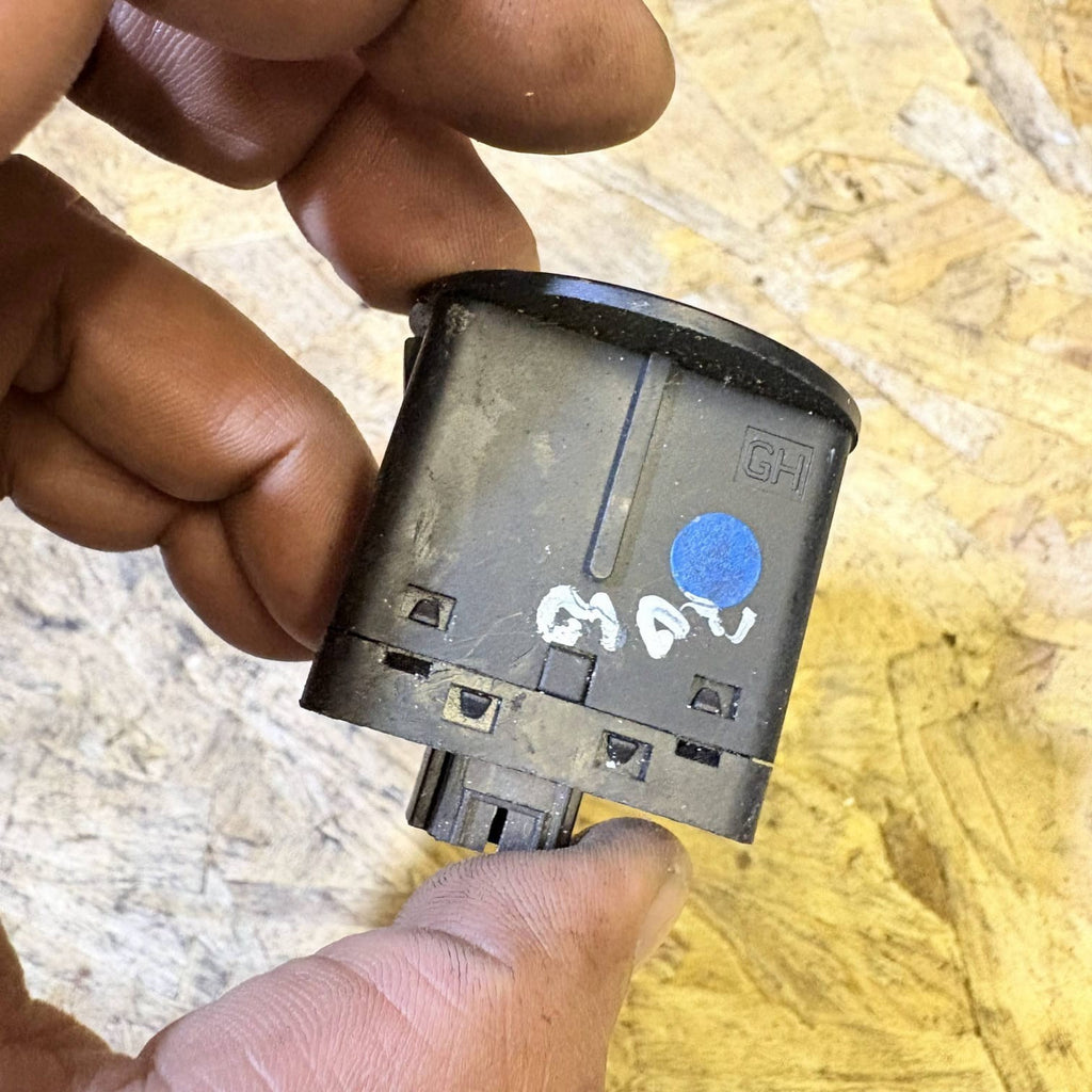 KIA Picanto MK1 Passenger Airbag ON OFF Switch Module