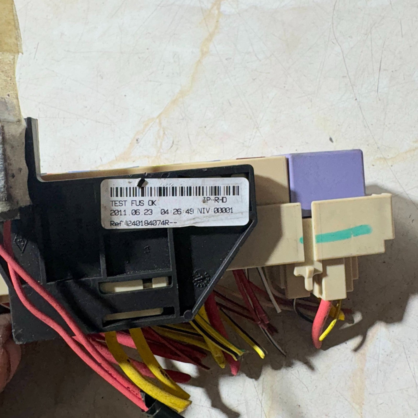 Renault Clio Mk3 2005-2012 Fuse & Relay Box Module