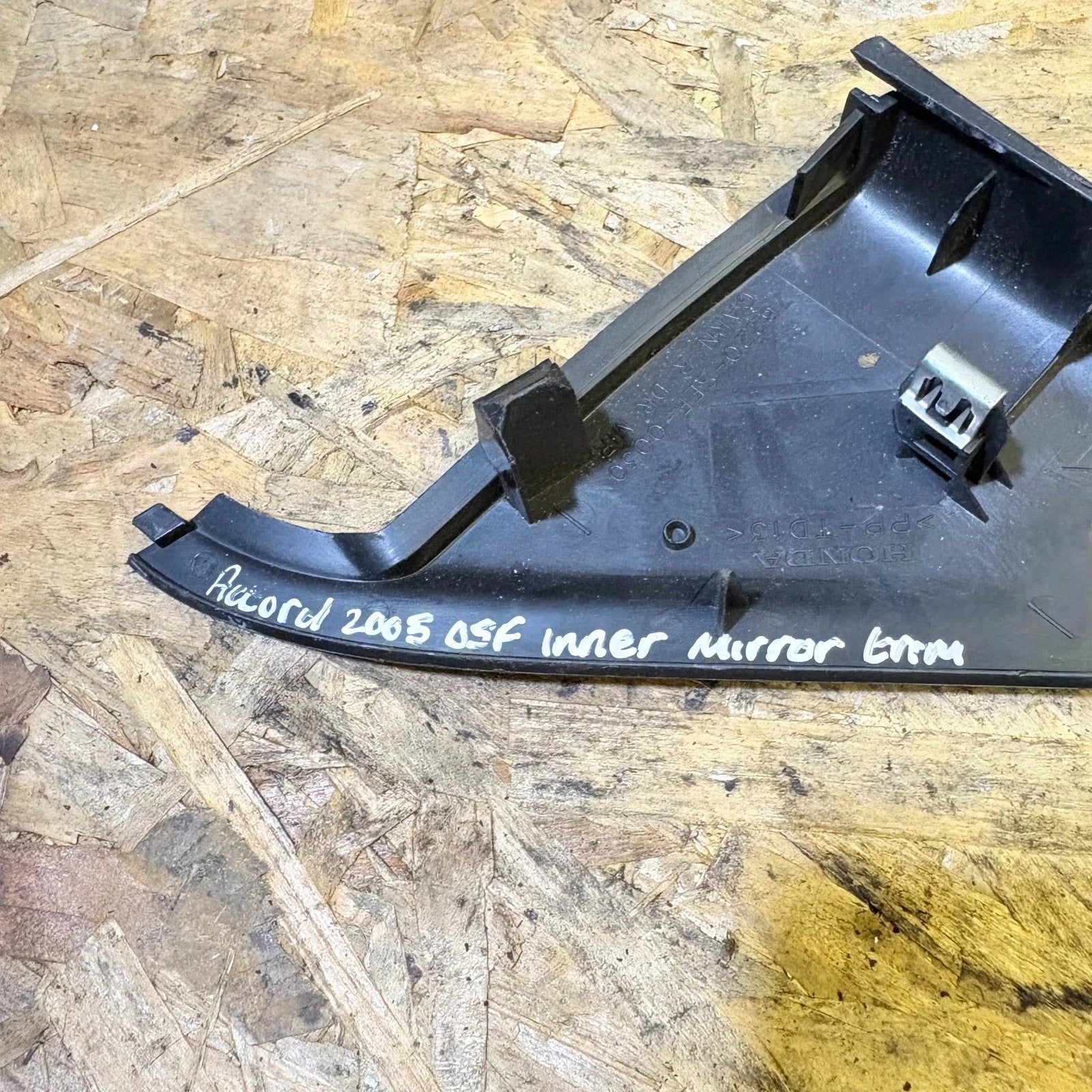 Honda Accord MK7 2002-08 Front Right Wing Door Mirror Corner Trim 76220-SEE-0030