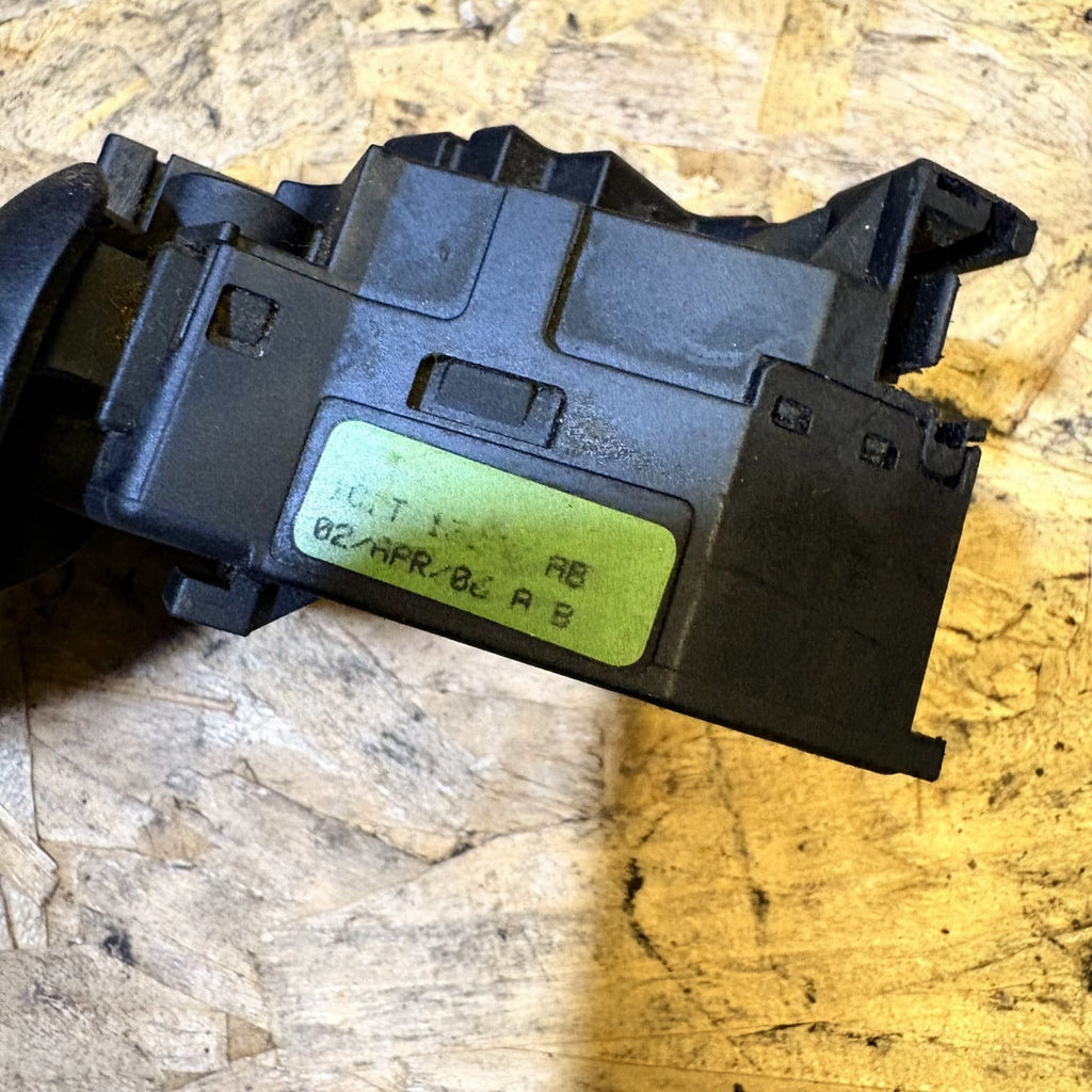 FORD FIESTA MK6/FORD FUSION INDICATOR STALK WITHOUT RESET BUTTON PA66-GF30 2002