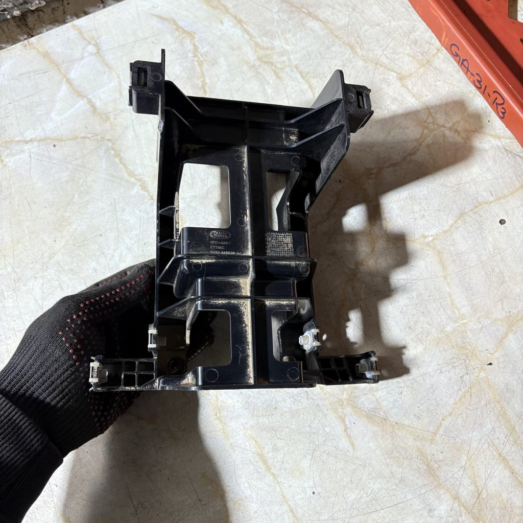 Range Rover Evoque L538 2011-2018 Centre Console Mounting Bracket BJ32-048B38-AA