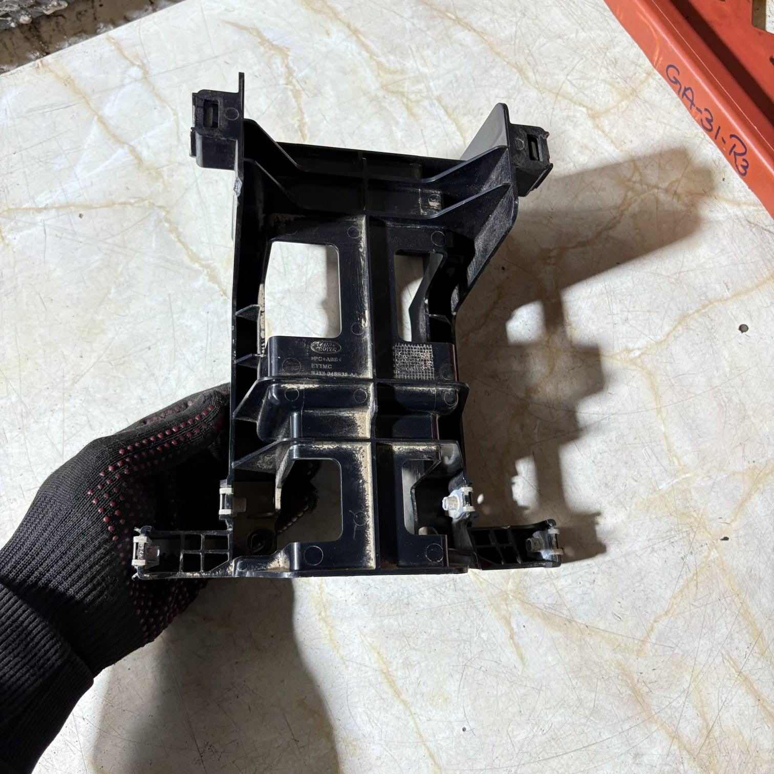 Range Rover Evoque L538 2011-2018 Centre Console Mounting Bracket BJ32-048B38-AA