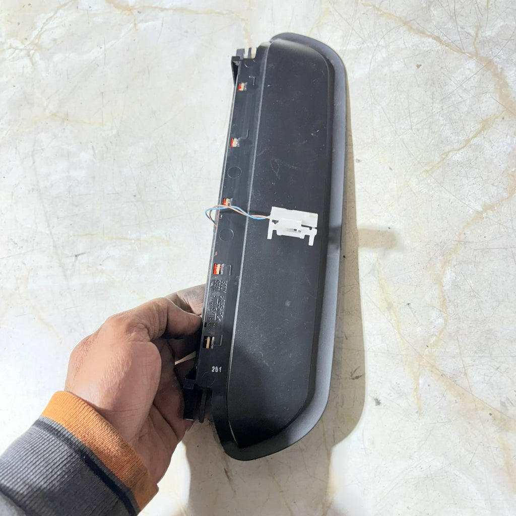 BMW 3 SERIES E90 E91 TAIL LIGHT THIRD BRAKE LIGHT LIMO A046811