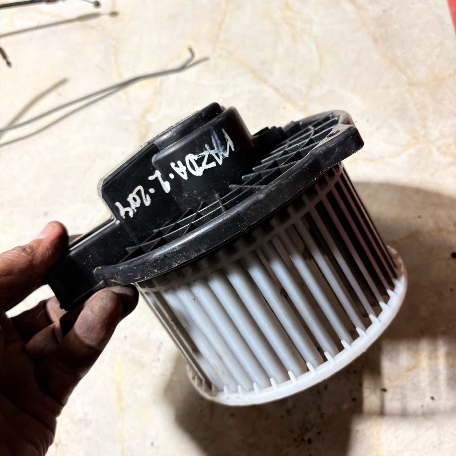 MAZDA 2 TAMURA 2014 MK2 HEATER BLOWER MOTOR FAN 872700-0701