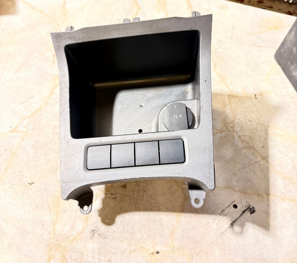 VW Golf MK5 2003-2007 Front Storage Tray And 12V Socket 1K0858329 1K0857925