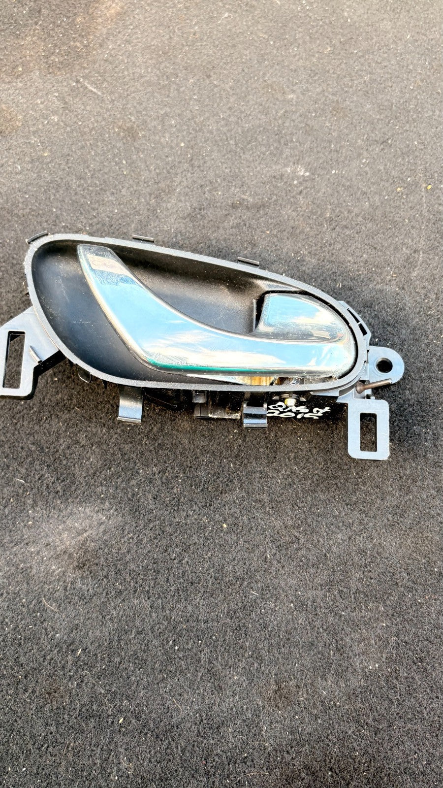 NISSAN QASHQAI J11 2015 INTERIOR DOOR HANDLE REAR RIGHT DRIVER SIDE 80670-4EA0A