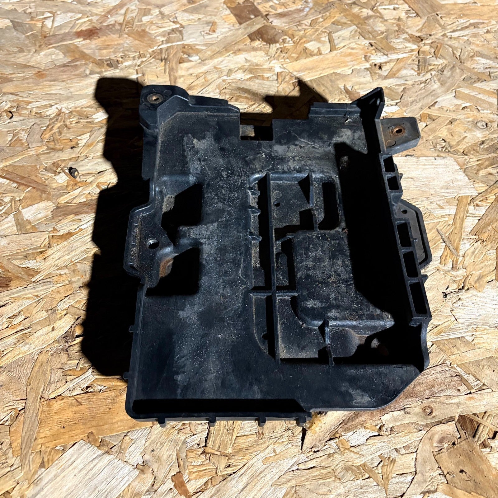 Kia Rio Mk3 UB 2012-2015 Engine Bay Battery Tray Holder 37150-1W000 1.2 Petrol