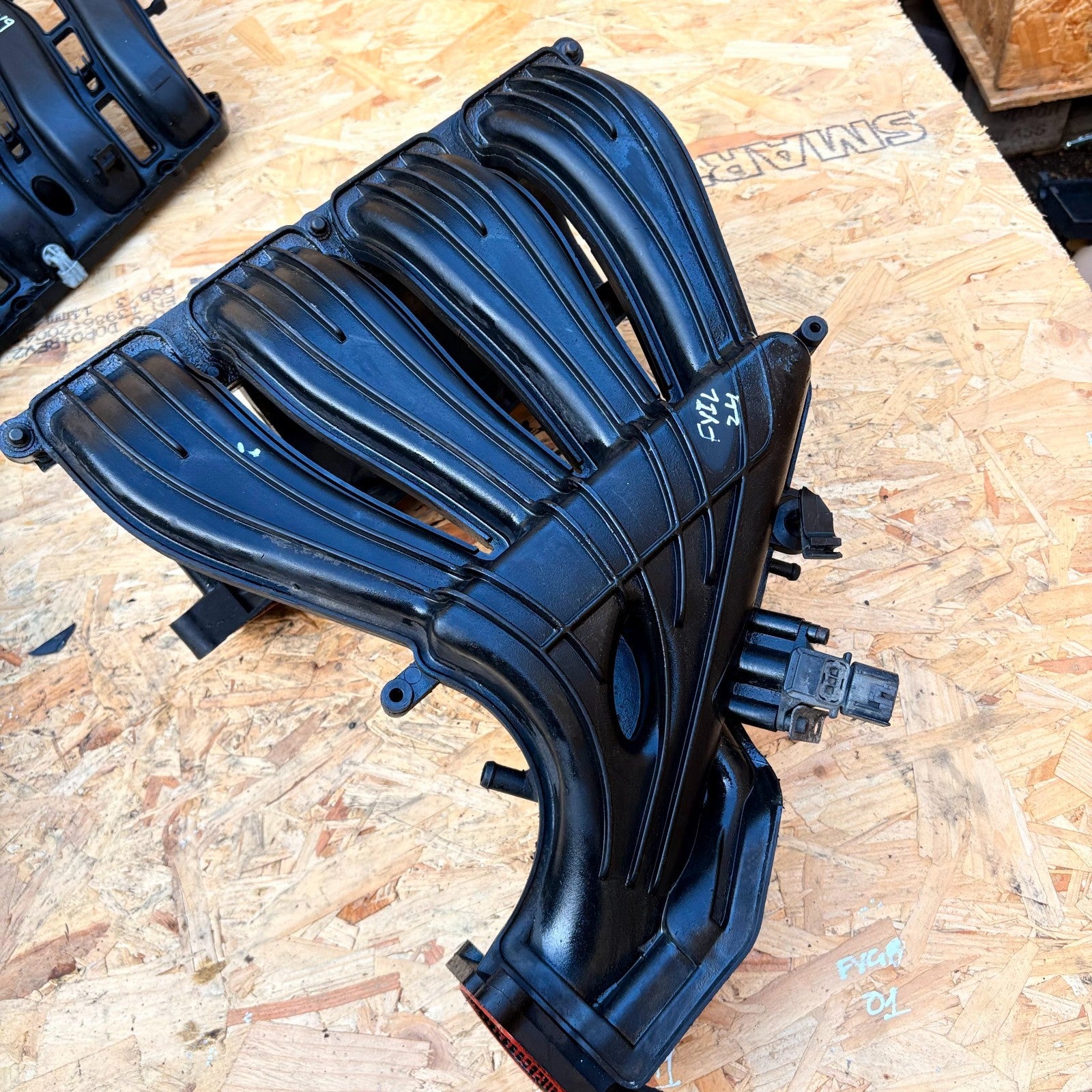 Chrysler PT Cruiser 2001-2002 2.4 Petrol Upper Intake/Inlet Manifold 04777866AE