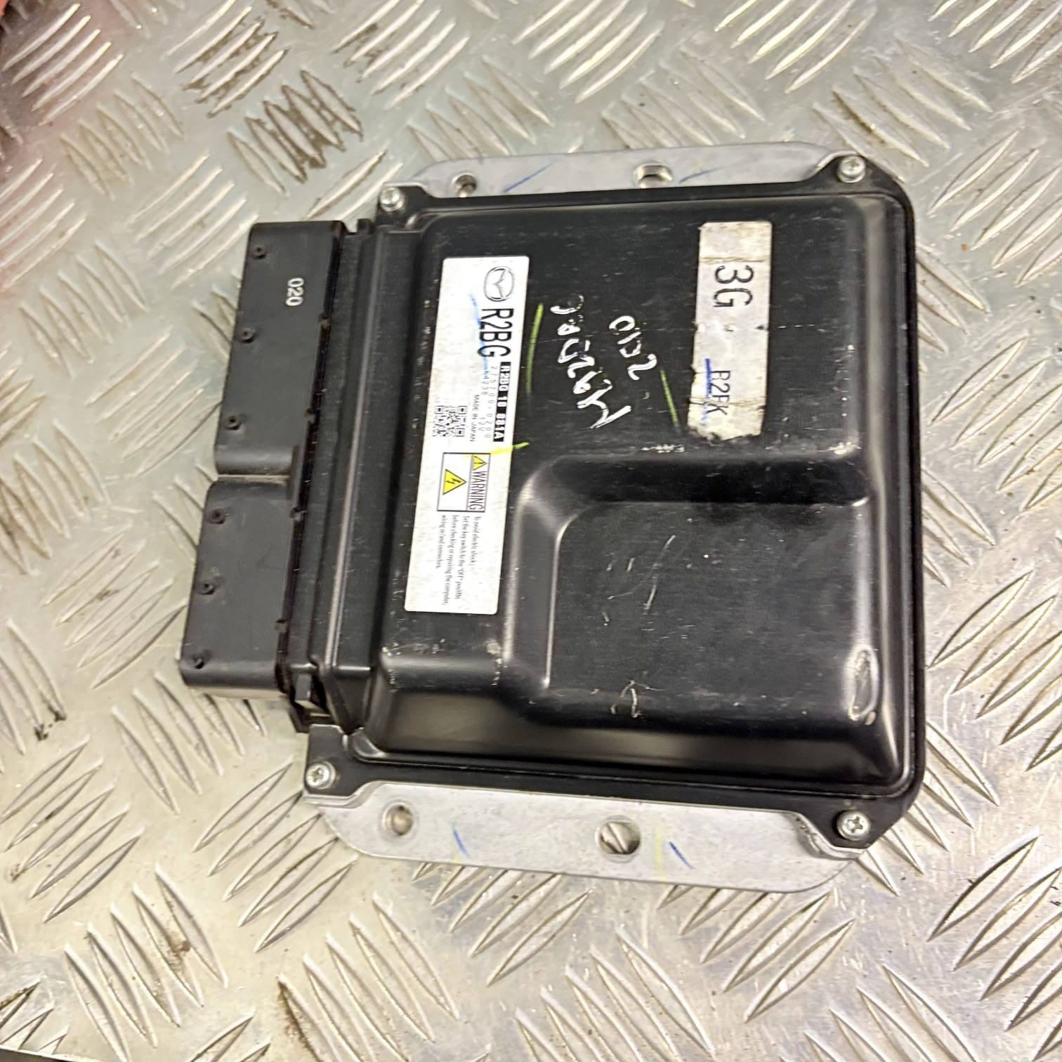Mazda 6 Engine Control Unit ECU 2.2D Diesel 2010 GH2 Facelift R2BG18881A