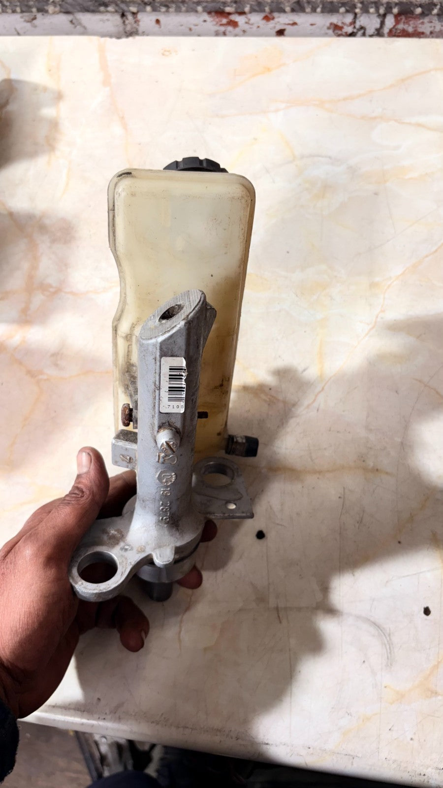 Renault Megane 2004 Brake Master Cylinder Reservoir 320671112