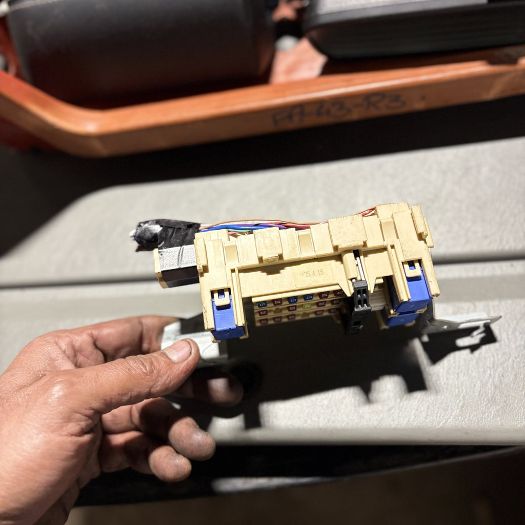 Nissan Pulsar C13 Fuse Relay Box 24010-3ZP3C 1.6 DIG-T 2015-2018 5 Door