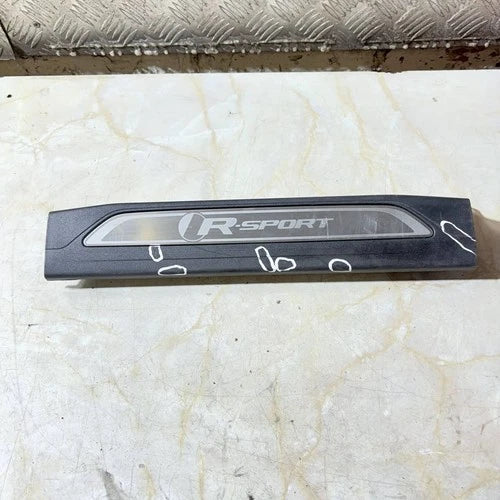 JAGUAR XE X760 R-SPORT DRIVER FRONT DOOR SILL SCUFF PANEL GX7M-13200-CB 2017